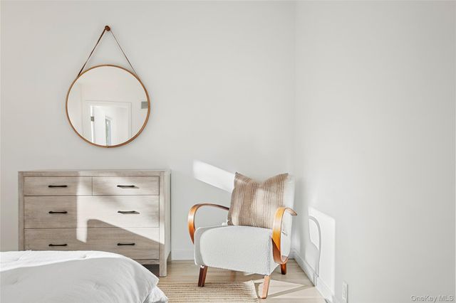 37 Gilberts Path, Amagansett, NY 11930