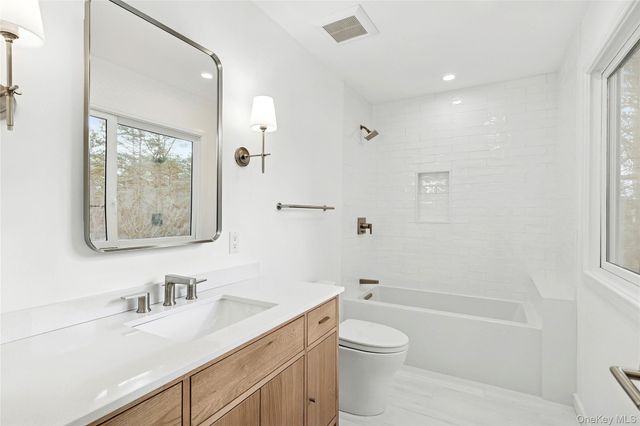 37 Gilberts Path, Amagansett, NY 11930