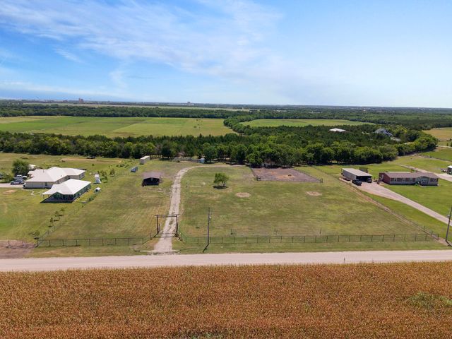 1843 County Road 2140, Caddo Mills, TX 75135
