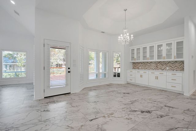 5 DAVENTRY LN, San Antonio, TX 78257