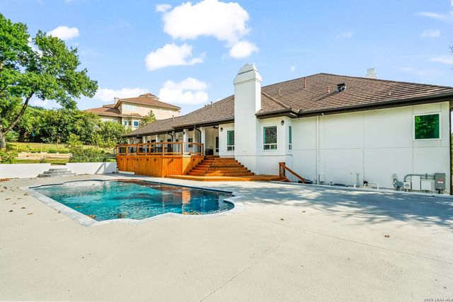 5 DAVENTRY LN, San Antonio, TX 78257