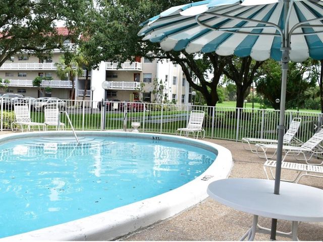 3776 Inverrary Boulevard 308R, Lauderhill, FL 33319