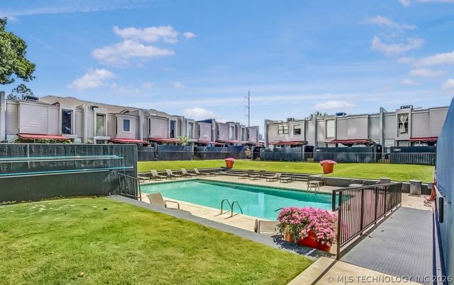 410 W 7th Street 1921, Tulsa, OK 74119