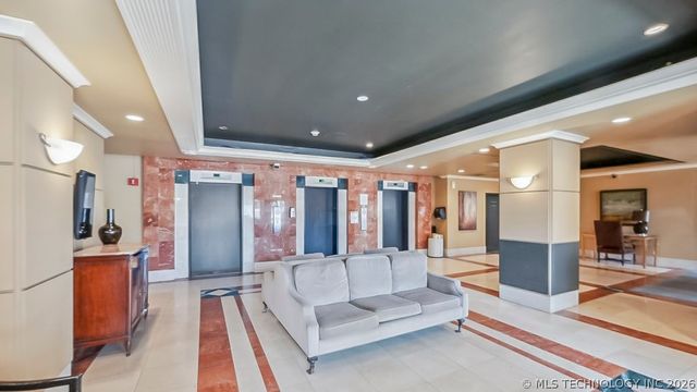 410 W 7th Street 1921, Tulsa, OK 74119