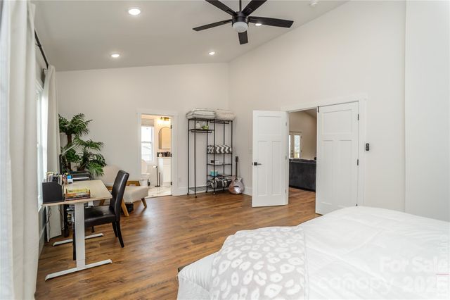 5164 Olde School Drive 44, Hickory, NC 28602