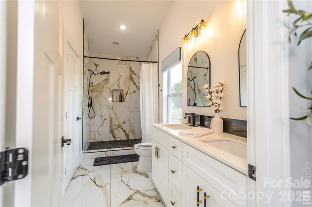 5164 Olde School Drive 44, Hickory, NC 28602