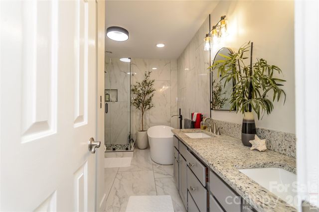 5164 Olde School Drive 44, Hickory, NC 28602