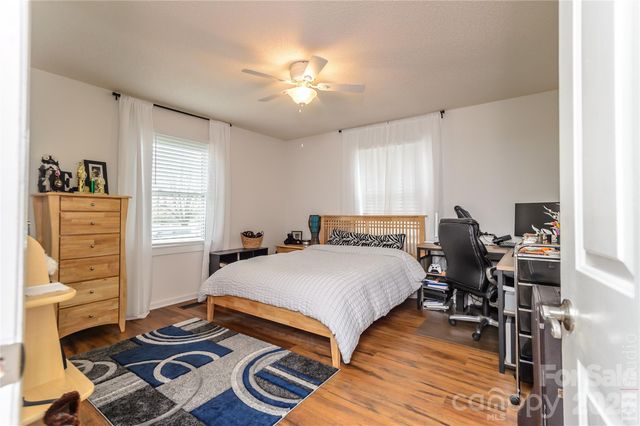 5164 Olde School Drive 44, Hickory, NC 28602