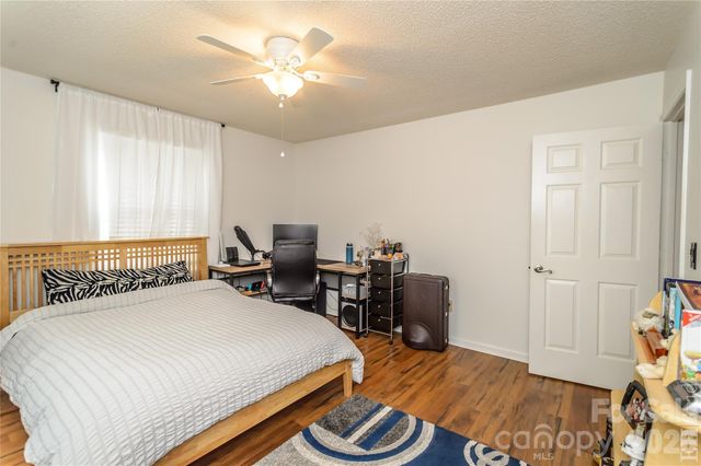 5164 Olde School Drive 44, Hickory, NC 28602