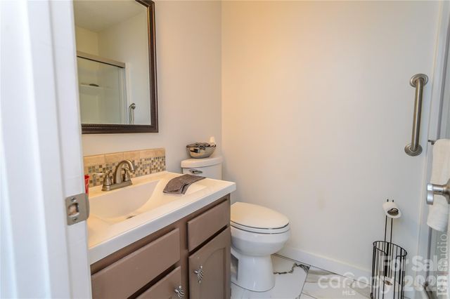 5164 Olde School Drive 44, Hickory, NC 28602