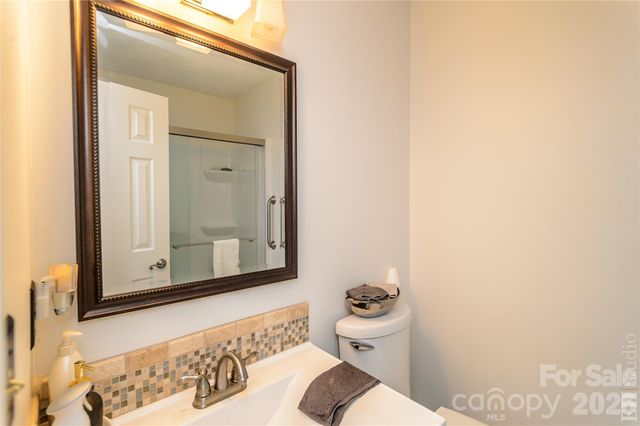 5164 Olde School Drive 44, Hickory, NC 28602