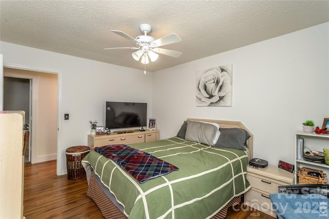 5164 Olde School Drive 44, Hickory, NC 28602