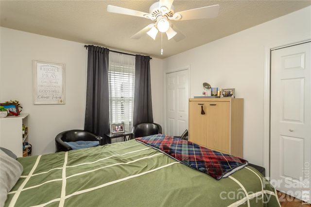 5164 Olde School Drive 44, Hickory, NC 28602