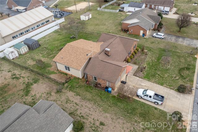 5164 Olde School Drive 44, Hickory, NC 28602