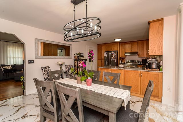 5164 Olde School Drive 44, Hickory, NC 28602