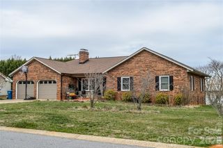 5164 Olde School Drive 44, Hickory, NC 28602