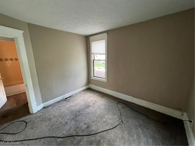 1611 10th Street SW, Canton, OH 44706