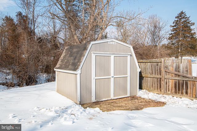 202 POE DR, Front Royal, VA 22630