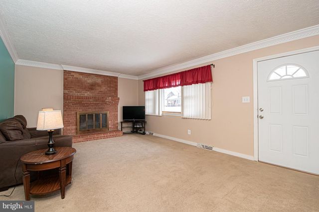 202 POE DR, Front Royal, VA 22630