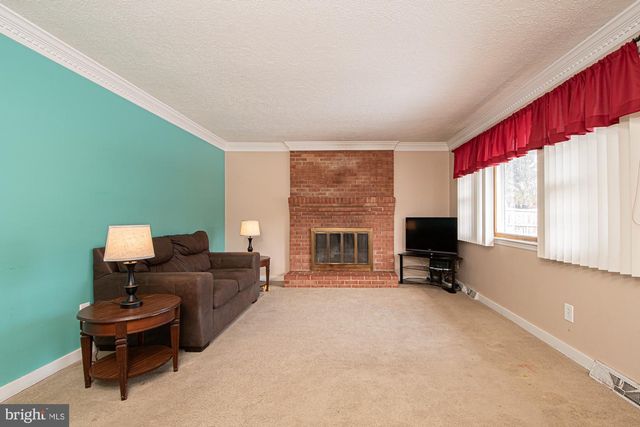 202 POE DR, Front Royal, VA 22630