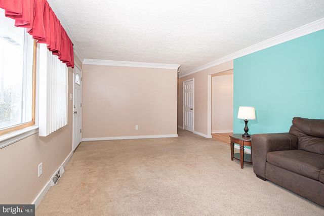 202 POE DR, Front Royal, VA 22630