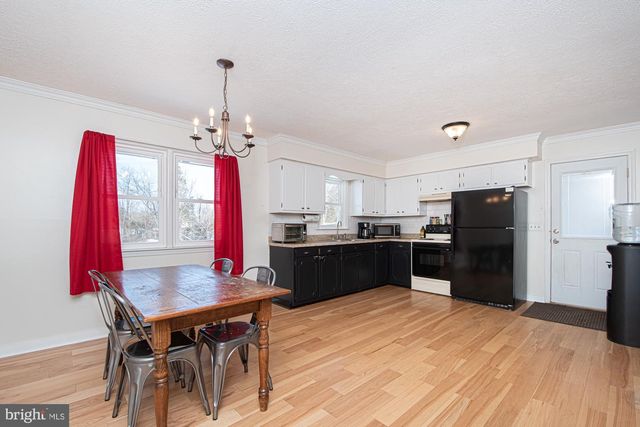 202 POE DR, Front Royal, VA 22630