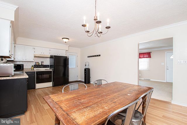 202 POE DR, Front Royal, VA 22630