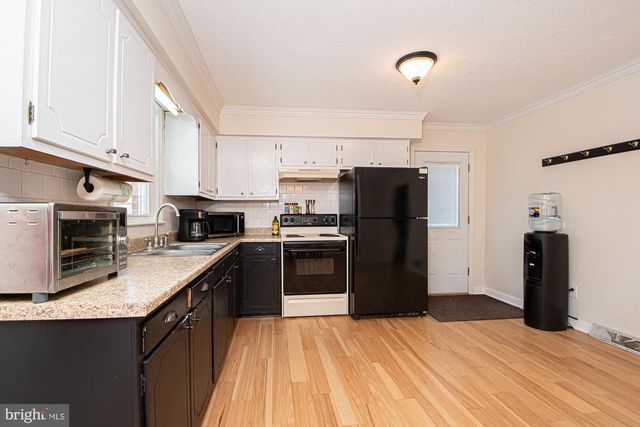 202 POE DR, Front Royal, VA 22630