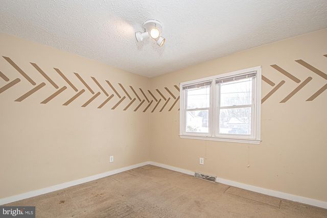 202 POE DR, Front Royal, VA 22630