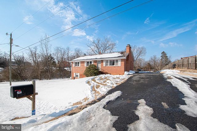 202 POE DR, Front Royal, VA 22630