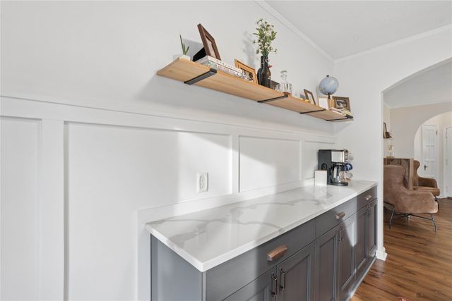 1002 38th Street, Des Moines, IA 50311