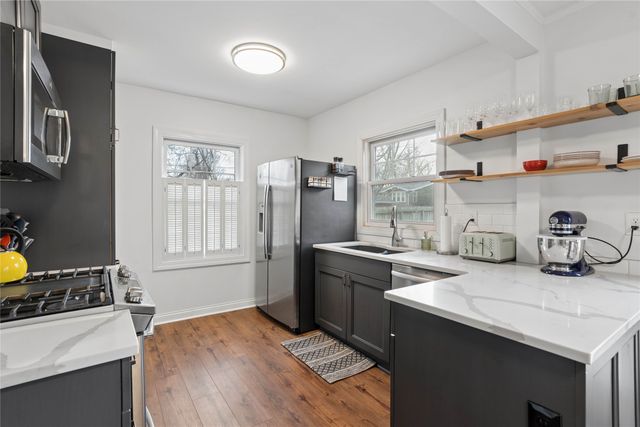 1002 38th Street, Des Moines, IA 50311