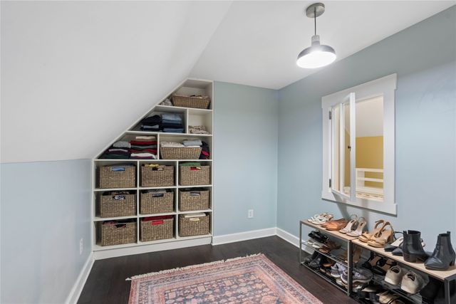 1002 38th Street, Des Moines, IA 50311