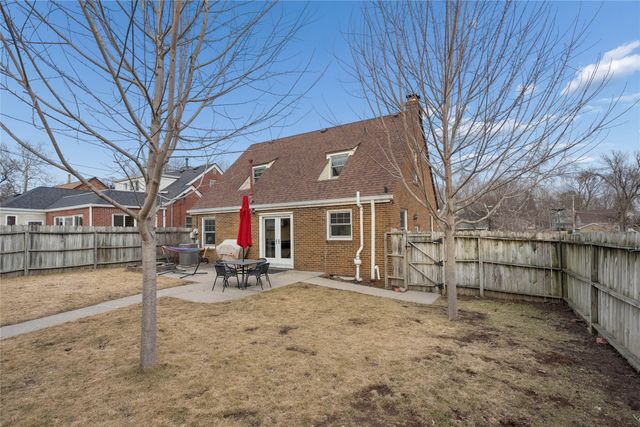 1002 38th Street, Des Moines, IA 50311