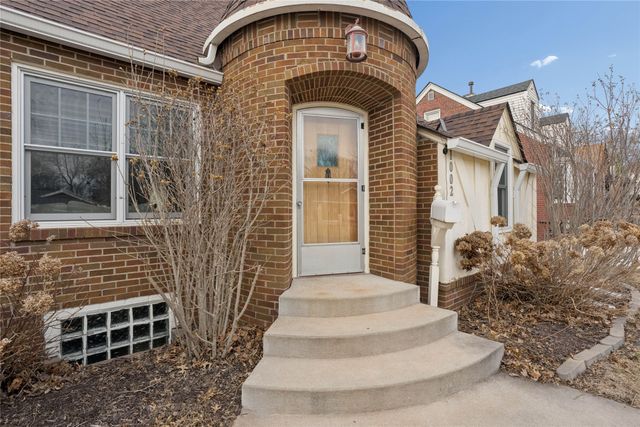 1002 38th Street, Des Moines, IA 50311