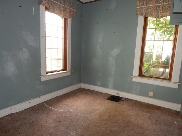 628 W 14th Street, Davenport, IA 52803