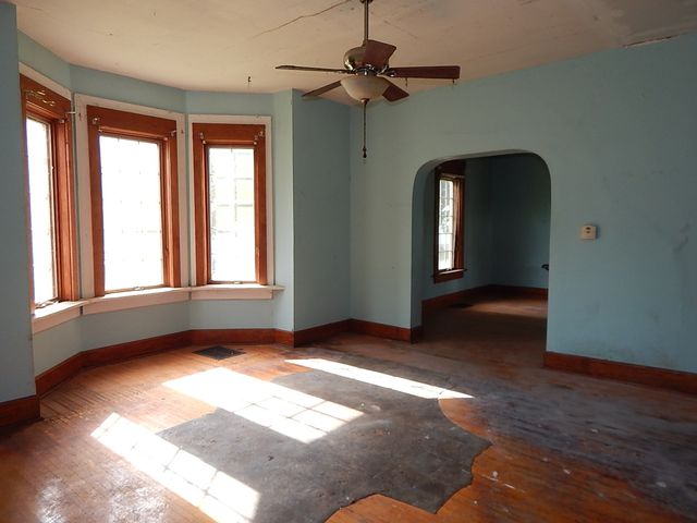 628 W 14th Street, Davenport, IA 52803