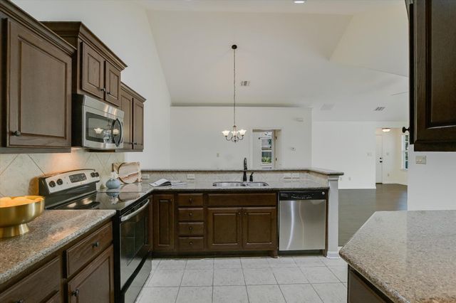 30 Wildwood DR 111, Georgetown, TX 78633