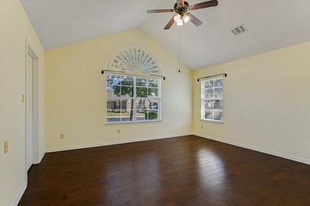 30 Wildwood DR 111, Georgetown, TX 78633