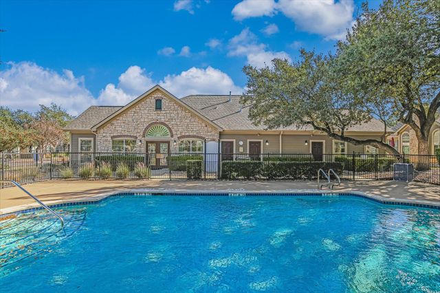 30 Wildwood DR 111, Georgetown, TX 78633