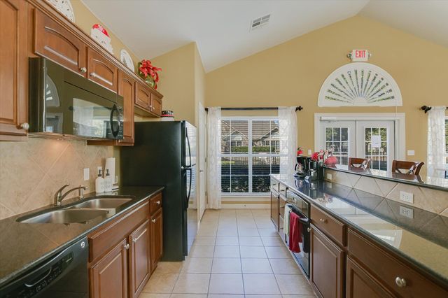 30 Wildwood DR 111, Georgetown, TX 78633