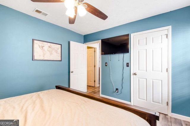 1382 Old Coach Road SW, Marietta, GA 30008