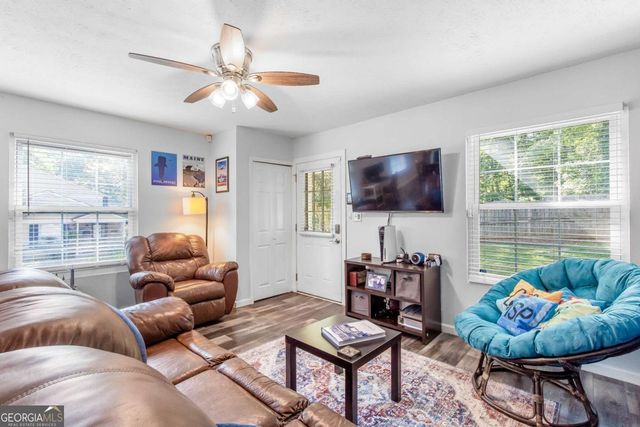 1382 Old Coach Road SW, Marietta, GA 30008