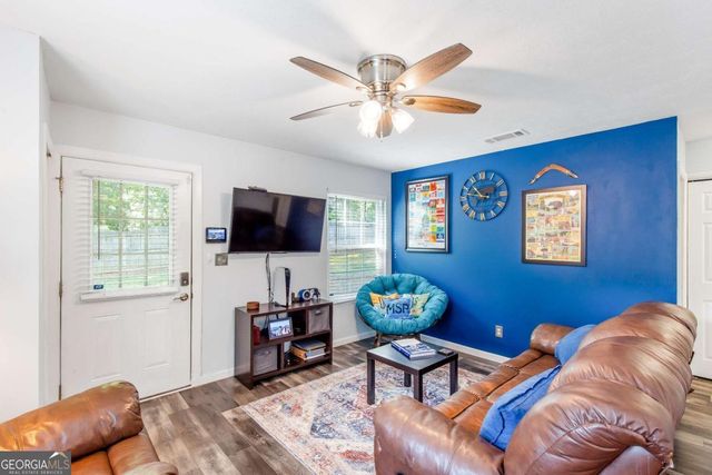 1382 Old Coach Road SW, Marietta, GA 30008