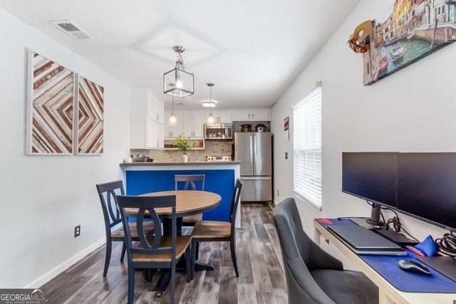 1382 Old Coach Road SW, Marietta, GA 30008