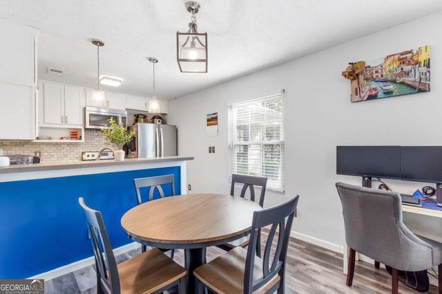 1382 Old Coach Road SW, Marietta, GA 30008