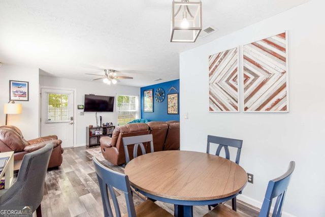 1382 Old Coach Road SW, Marietta, GA 30008