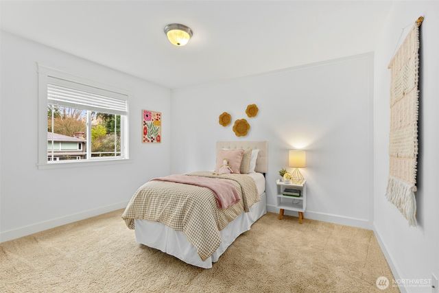 7650 NE 204th Place, Kenmore, WA 98028