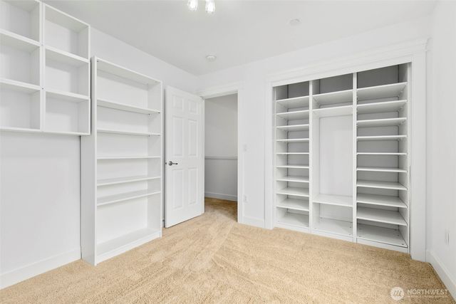 7650 NE 204th Place, Kenmore, WA 98028