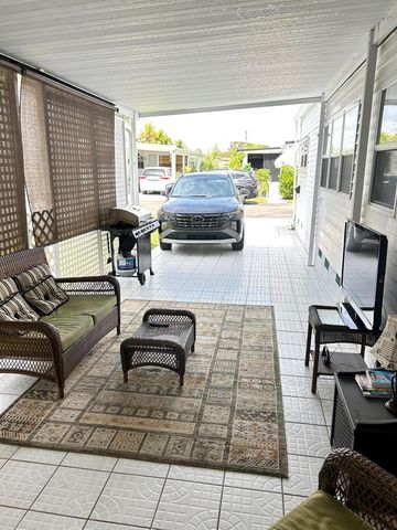 3240 State Street, Hollywood, FL 33021